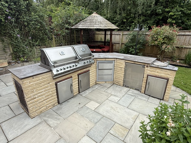 Bespoke outdoor BBQ kitchen in Huntingdon Cambridgeshire by Cromwell Interiors